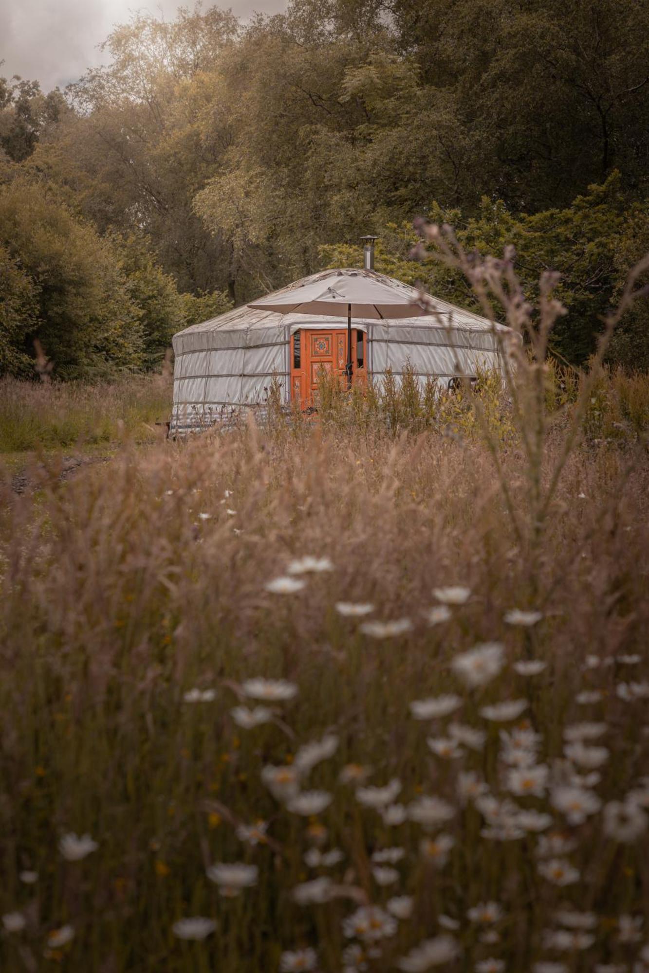 Hotel Gilfach Gower Farm Luxury Yurt With Hot Tub Ammanford Exterior foto